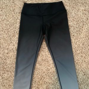 Splits 59 Size Small Capri Leggings Ombré